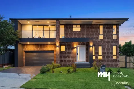 1 Lachlan Pl, Campbelltown, NSW 2560