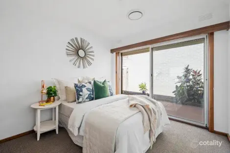 5 JOAMI ST, CHELTENHAM, VIC 3192