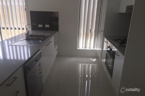 Property photo of 11 Rise Crescent Pimpama QLD 4209
