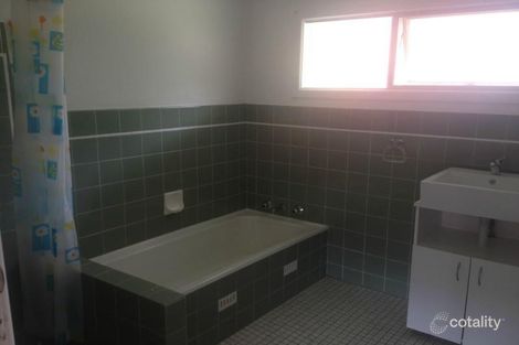 Property photo of 32 Cousins Road Beacon Hill NSW 2100