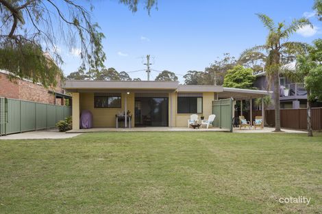 Property photo of 30 Myamba Parade Surfside NSW 2536