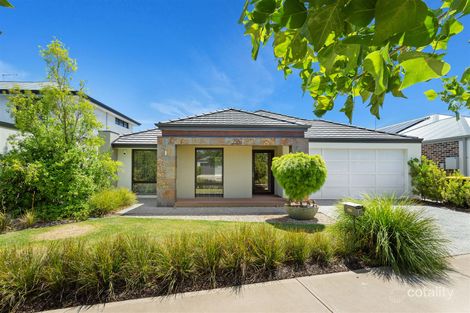 19 Serpentine Dr, South Guildford, WA 6055