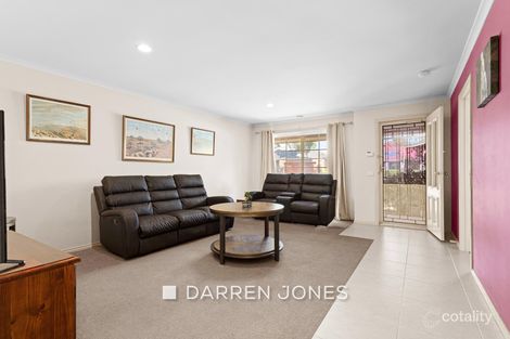 Property photo of 8 Neddletail Crescent South Morang VIC 3752