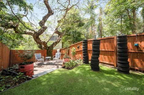 Property photo of 8/118 Gladstone Road Highgate Hill QLD 4101