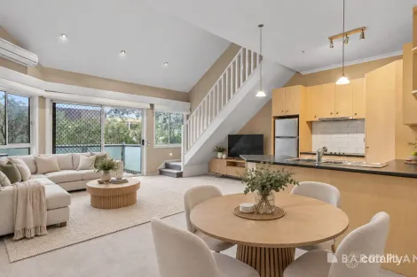 101/13-15 Hewish Rd, Croydon, VIC 3136