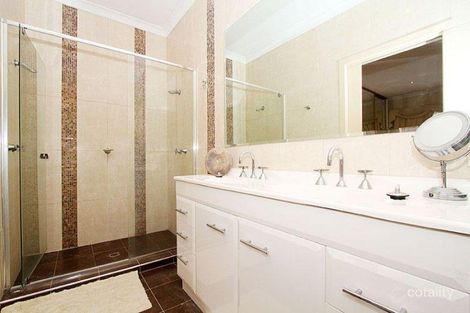Property photo of 71 Lawley Street Reservoir VIC 3073