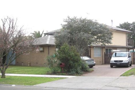 14 Ambleside Cres, Berwick, VIC 3806