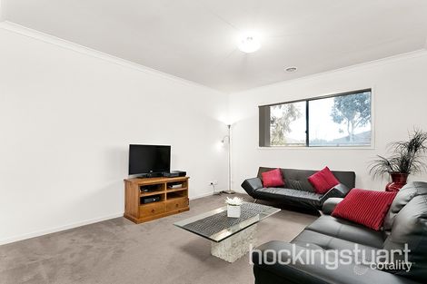 Property photo of 1 Wakefields Drive Brookfield VIC 3338
