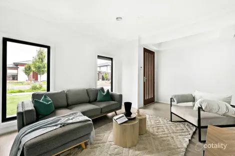 16 Yarding St, Donnybrook, VIC 3064