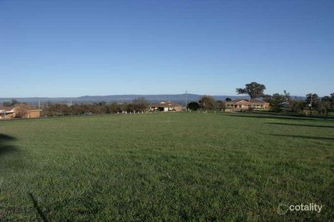 24 Gower Hardy Cct, Cowra, NSW 2794