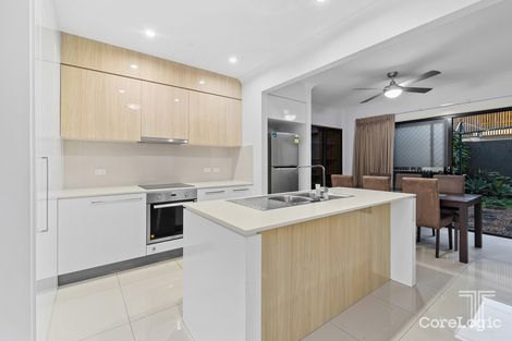 Property photo of 4/819 Creek Road Carindale QLD 4152