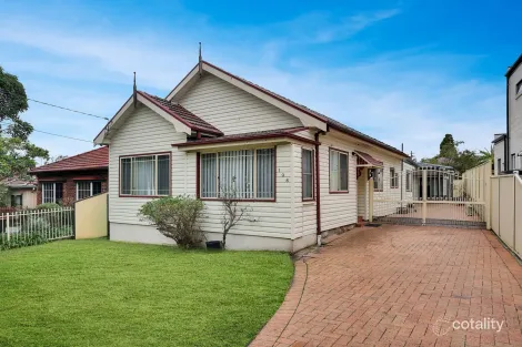 198 Broadarrow Rd, Riverwood, NSW 2210