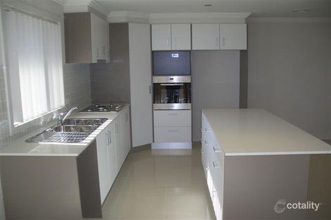 Property photo of 3 Hewett Crescent Franklin ACT 2913