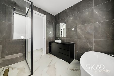 Property photo of 34 Dashing Road Craigieburn VIC 3064