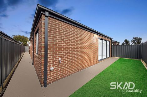 Property photo of 34 Dashing Road Craigieburn VIC 3064