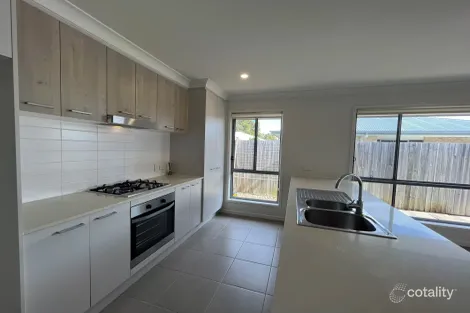 Property photo of 31 Helmore Road Jacobs Well QLD 4208