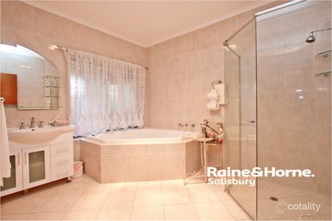 Property photo of 39 Max Fatchen Drive Angle Vale SA 5117