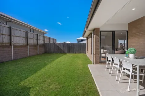 Property photo of 55 Point Avenue Victoria Point QLD 4165