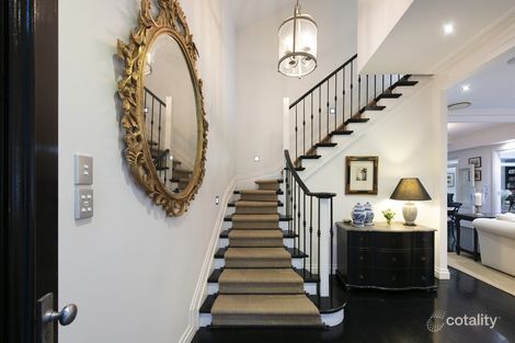 Property photo of 36 Pleystowe Crescent Hendra QLD 4011