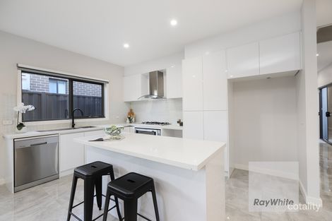 Property photo of 37 Luster Circuit Greenvale VIC 3059