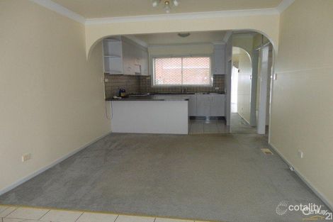 Property photo of 2/49 Illawarra Crescent Dandenong North VIC 3175