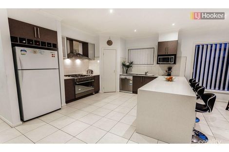 Property photo of 13 Greenham Avenue Craigieburn VIC 3064