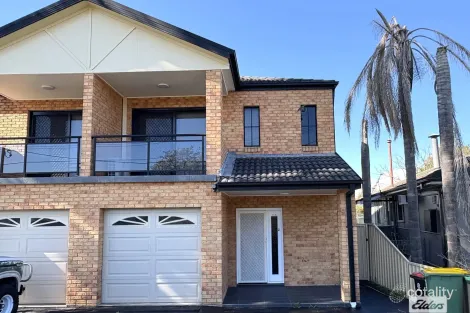 Property photo of 31 Angus Crescent Yagoona NSW 2199