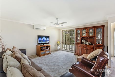 Property photo of 26 Woolmers Crescent Mardi NSW 2259