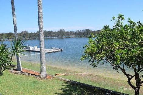 Property photo of 22 Captains Way Banora Point NSW 2486