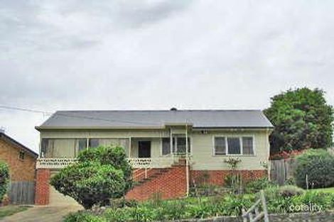 1 Saros St, Belmont North, NSW 2280