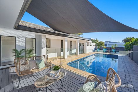 11 Caithness Ct, Bundall, QLD 4217