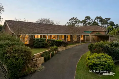 15 Fernwood Dr, Langwarrin, VIC 3910