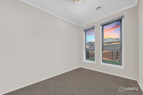 Property photo of 4 Parnell Place Truganina VIC 3029