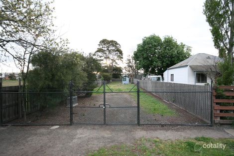 94 Breakwater Rd, Breakwater, VIC 3219