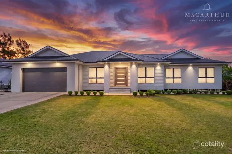 Property photo of 8 Pine Court Springvale NSW 2650