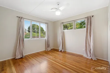 Property photo of 23 Kynance Street Leichhardt QLD 4305