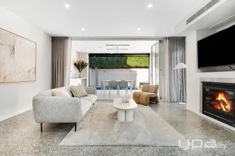 Property photo of 83A Nimmo Street Essendon VIC 3040