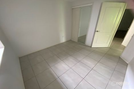 Property photo of 16 Woden Crescent Ooralea QLD 4740