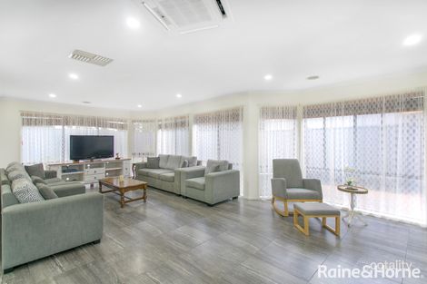 Property photo of 34 Serpens Court Roxburgh Park VIC 3064