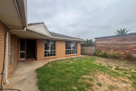 Property photo of 2/12 Deutgam Street Werribee VIC 3030