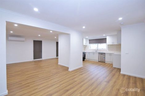 Property photo of 10 Vanessa Drive Hampton Park VIC 3976