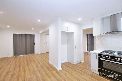 Property photo of 10 Vanessa Drive Hampton Park VIC 3976