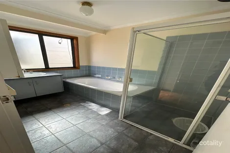 Property photo of 21 Wilaroo Street Roxby Downs SA 5725