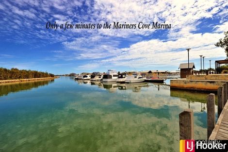Property photo of 15 Sharperton Meander Dudley Park WA 6210