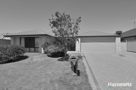 Property photo of 14 Oakwood Gate Meadow Springs WA 6210