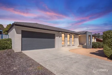 Property photo of 6 Humffray Street Wanniassa ACT 2903
