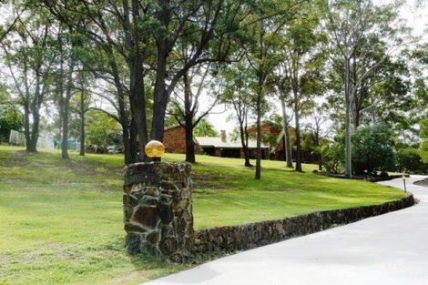 Property photo of 27 Kingsway Drive Molendinar QLD 4214