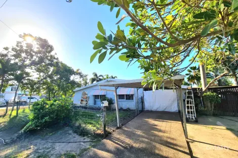 2 Rebecca Ct, Rasmussen, QLD 4815
