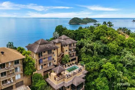 2/13 Colonel Cummings Dr, Palm Cove, QLD 4879