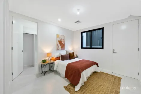 Property photo of 8 Flinders Drive Valley View SA 5093